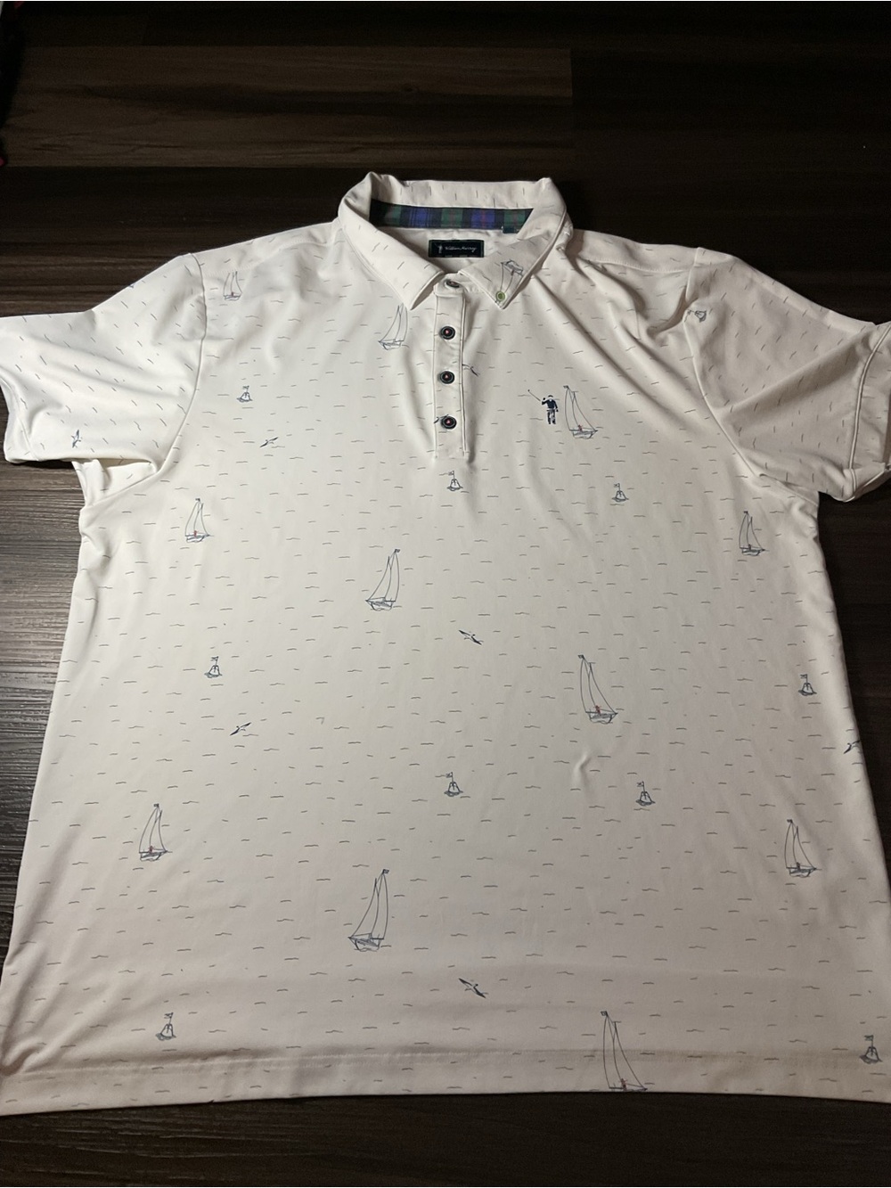 William Murray White Polo with Navy Sailboat Motif Men’s Size XL